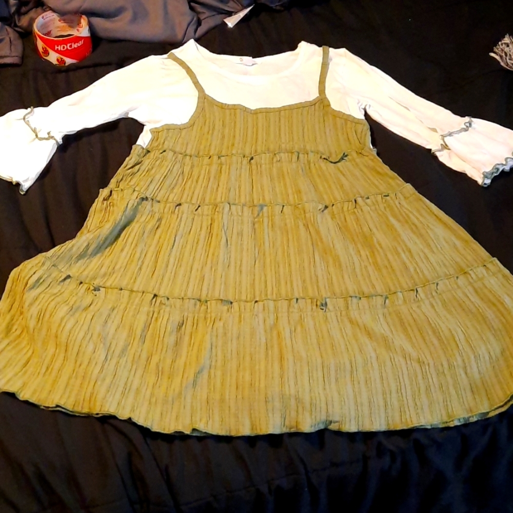 Cute Olive green and white shirt size 14